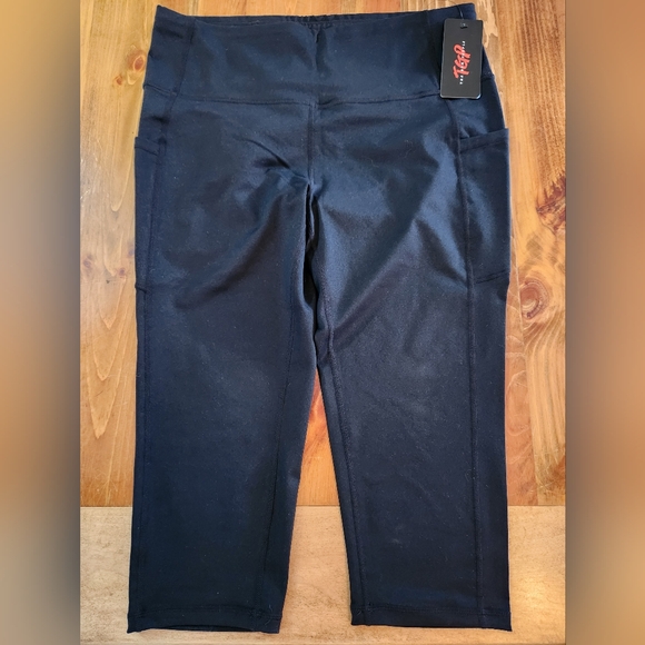 NWT T.G.P. Black Leggins.  Great pants.  Size 2XL.  Lots of stretch. - Picture 1 of 5